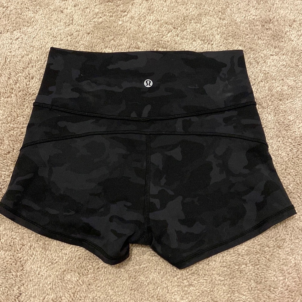 Lululemon spandex shorts